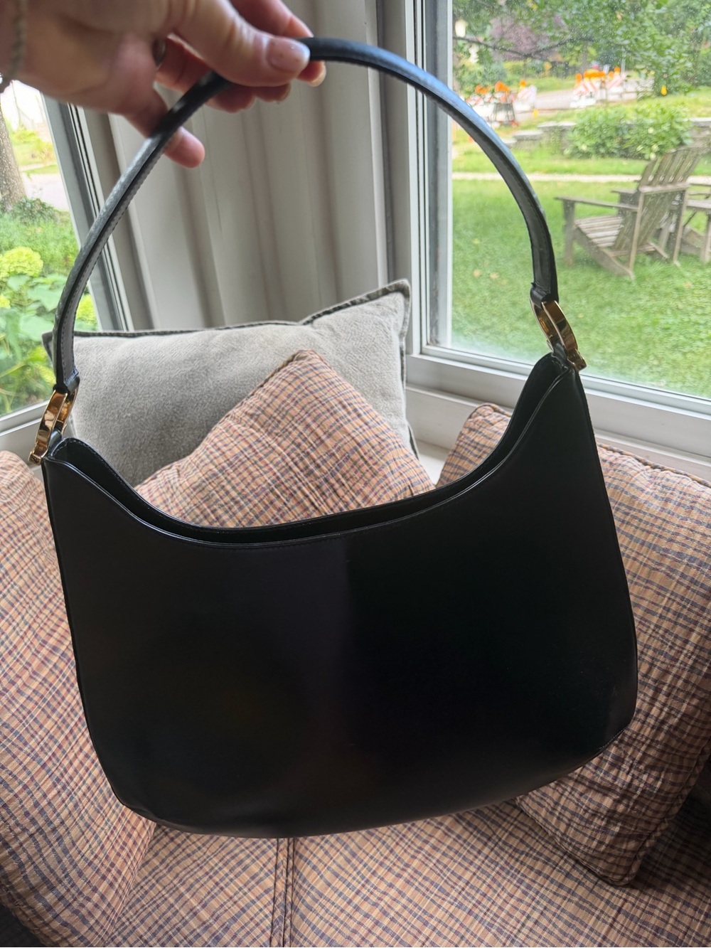 Salvatore Ferragamo Gancini Black Leather Shoulder Hobo Bag Salvato authentic - Picture 2 of 8